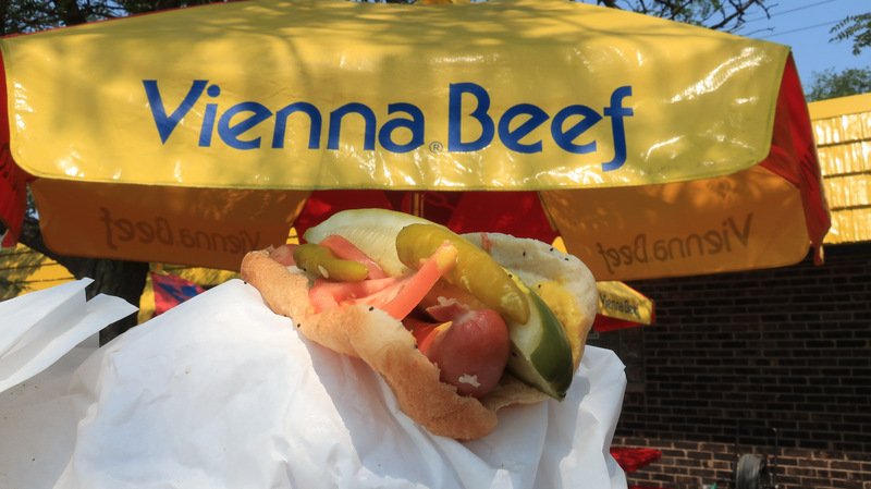 Vienna Beef Hot Dog University - Food Travelist